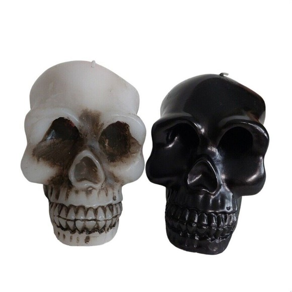 Bleeding Skull Candle Gothic Halloween Decor White & Black 2 PC Set Skel… - Picture 1 of 10